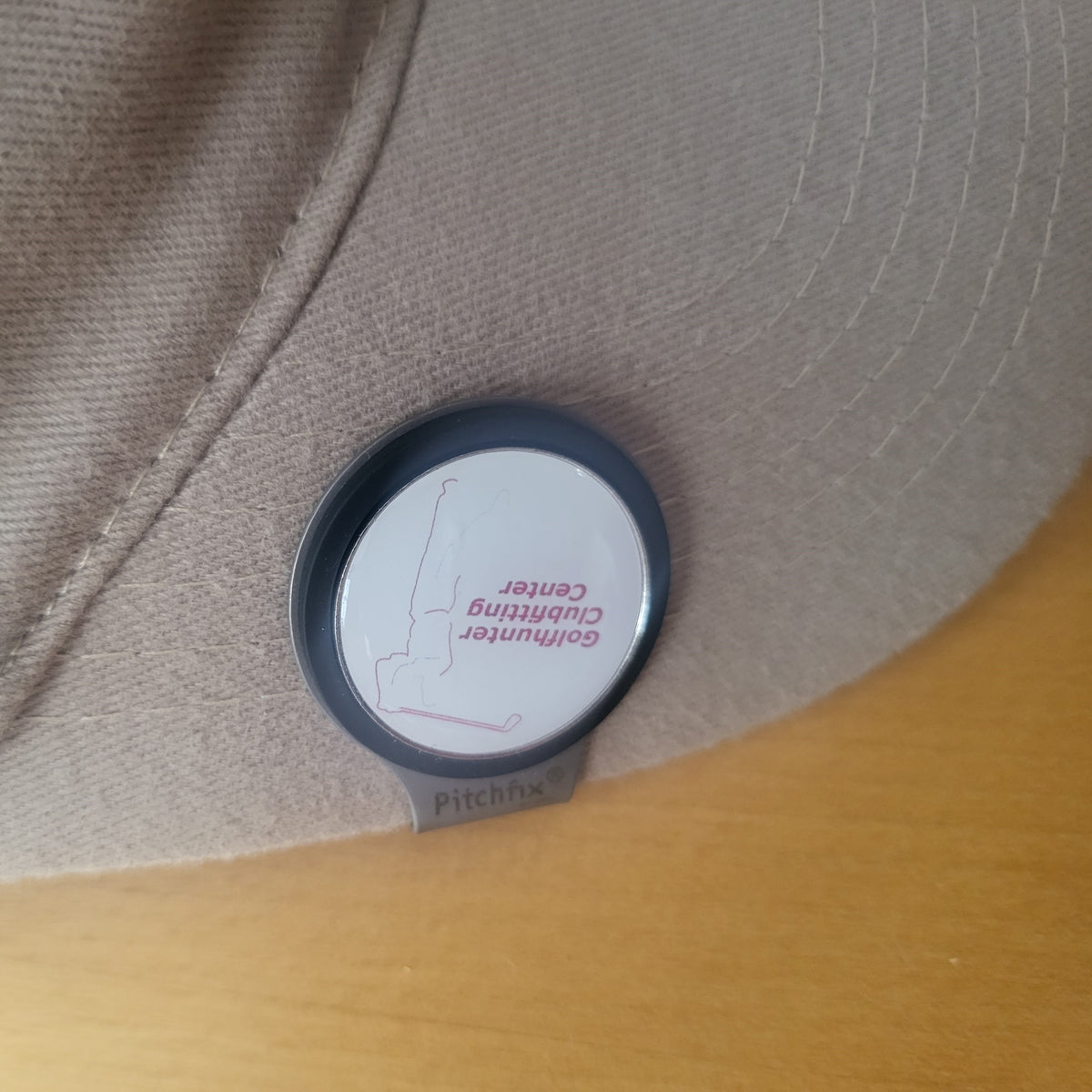 Pitchfix hat clip met magnetische ball marker – foto 2